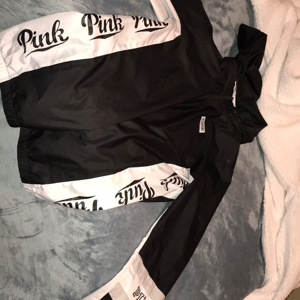 VS PINK ANORAK